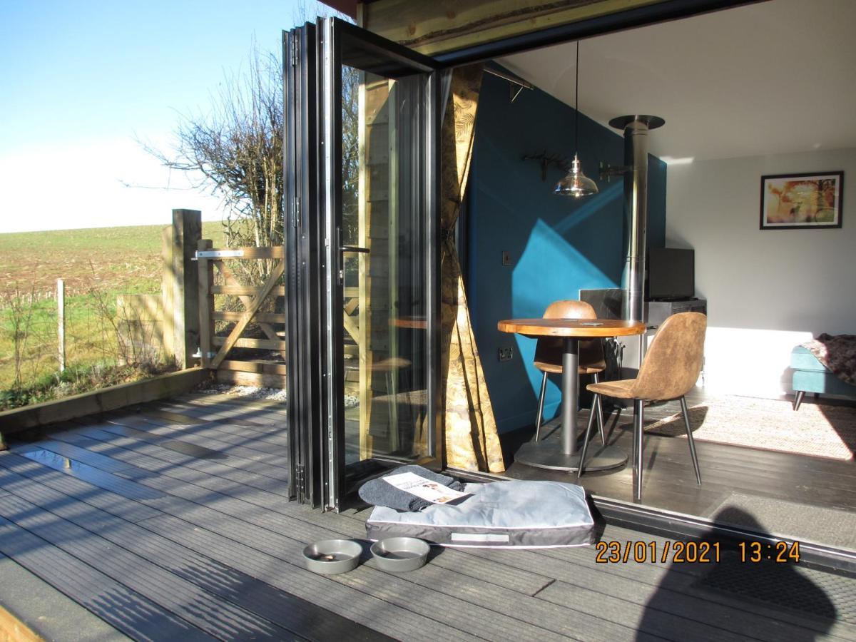 Villa Stargazing Retreat à Merton  Extérieur photo