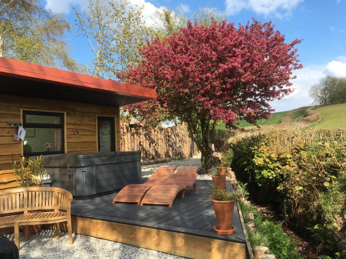 Villa Stargazing Retreat à Merton  Extérieur photo