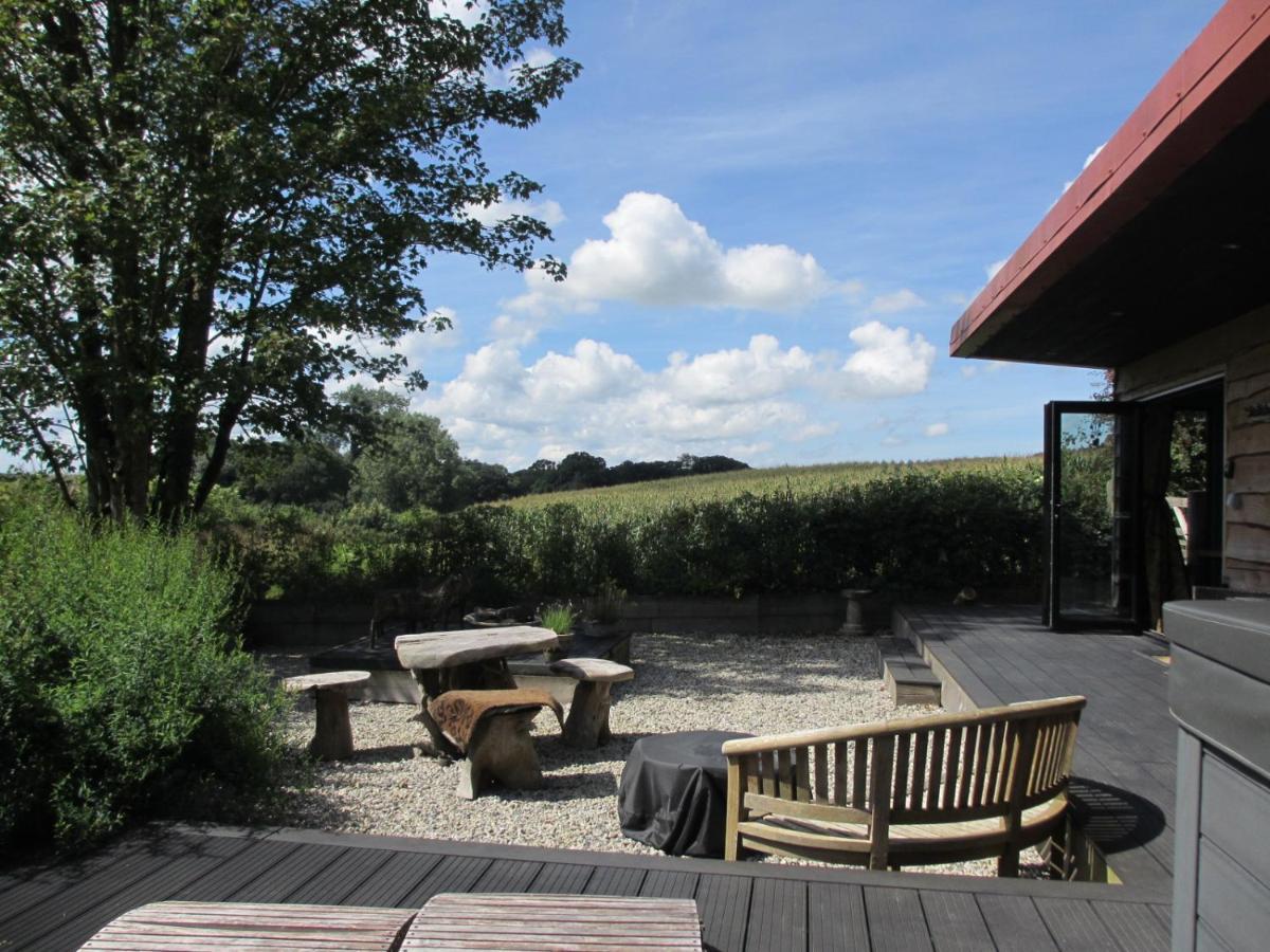 Villa Stargazing Retreat à Merton  Extérieur photo